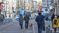 Day in 3 news: No "euro effect" expected on property market; A1 restores service after national outage; More people moved to Bulgaria than left in 2024