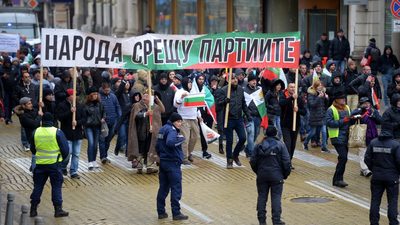 Bulgarian society is drifting between the discomfort of the status quo and the uncertainty of alternatives