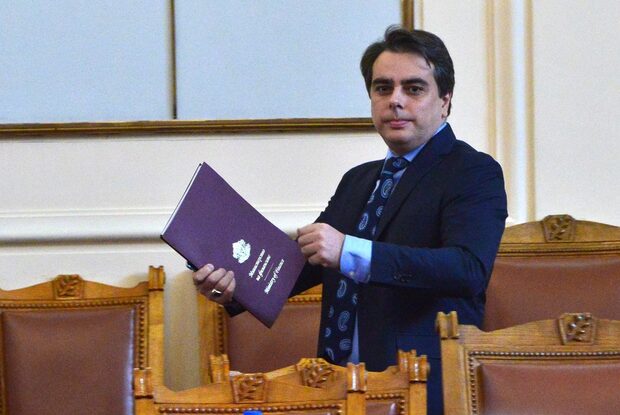 Amongst the turmoil, Bulgaria gets a budget revision