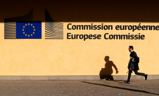 Day in 3 news: EU expects 2.1% GDP growth for Bulgaria in 2022, Eight parties would enter parliament in early election, Unemployment at record low in April Day in 3 news: EU expects 2.1% GDP growth for Bulgaria in 2022, Eight parties would enter parliament in early election, Unemployment at record low in April