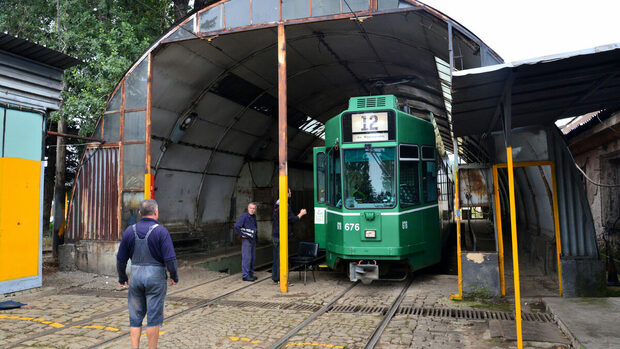 Day in 3 news: Sofia transport workers strike over pay; Municipal project investment program relaunched; Bulgaria is key hub in global fake goods trade