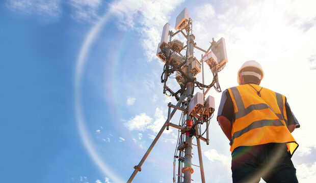 Day in 3 news: Telecom market rides high; Port Burgas preps to host larger ships; Cancer-screening tender raises doubts