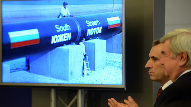 The now infamous photo from the first "welding" of the South Stream pipes in 2013. It become possible following four hours of talks between PM Plamen Oresharski (on the right) and Gazprom's CEO Alexei Miller, which contented was designated as Top Secret by the Bulgarian Council of Ministers.