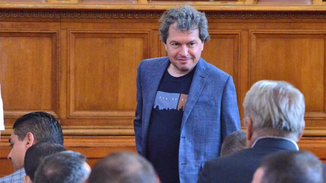 On Thursday Morning, Mr Yordanov from TISP refuted Mr Ivanov’s points in parliament by declaring that his party "won’t play by your [Democratic Bulgaria and Stand up, BG!] rules."