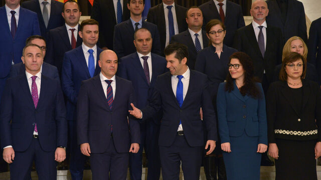 Friendly gestures and not that much more: the N. Macedonian gov't visit to Sofia this week