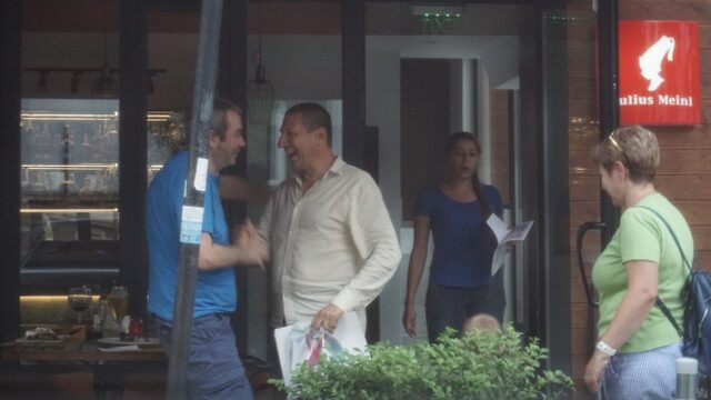 Prosecutor General Borislav Sarafov (right) and Petyo the Euro Petrov in front of his notorious Eight Dwarfs restaurant