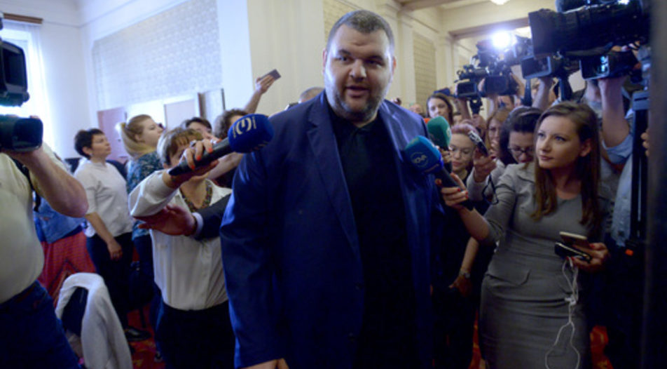 KorpulentenDelyan Peevski's massive influenceDefinition: Attacking someone for their physical appearance is ungentlemanly, but when their influence equals their size...