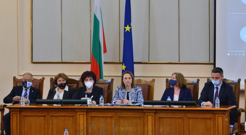 Chairman of the 45th National Assembly Iva Mitova (third person right-to-left)
