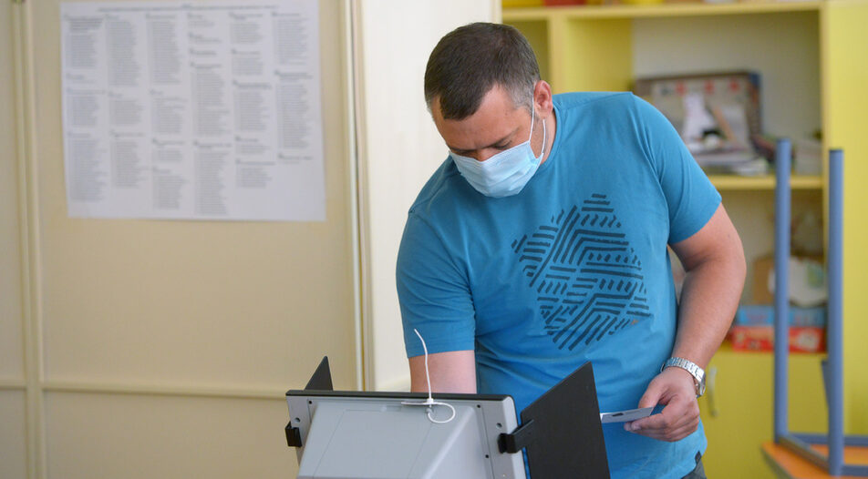 Bulgarians will be voting again on Sunday in another decisive election for Parliament, coupled with a Presidential vote
