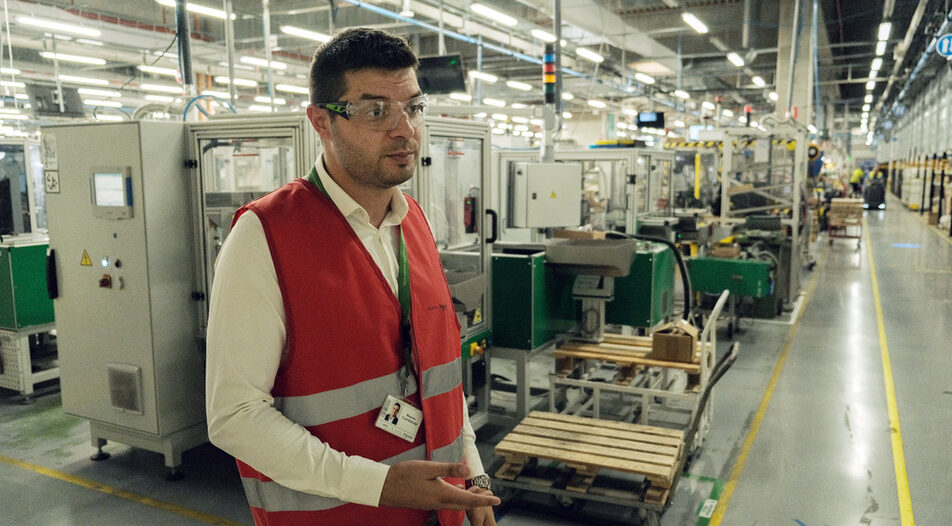 More than 40 million circuit breakers are produced annually in Schneider Electric's smart factory