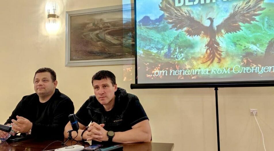 (Supposedly Colonel) Nikolay Markov (left) and Ivelin Mihaylov from Velichie